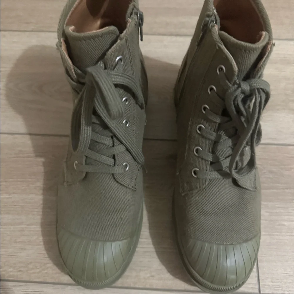 Olive Green Combat Boots - Picture 4 of 5